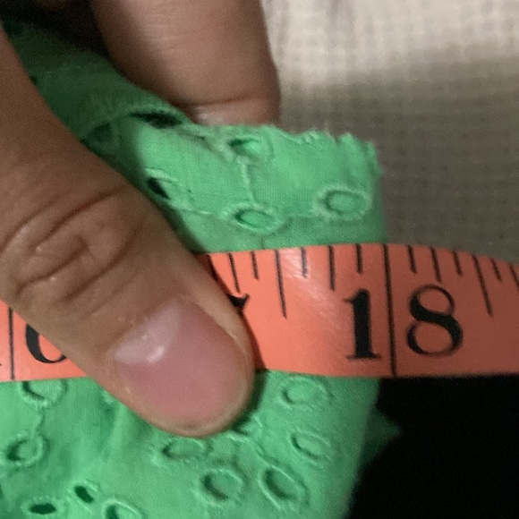 LILLY PULITZER Asteria Eyelet Babydoll Dress w/Pockets SIZE 8 green - Picture 8 of 9